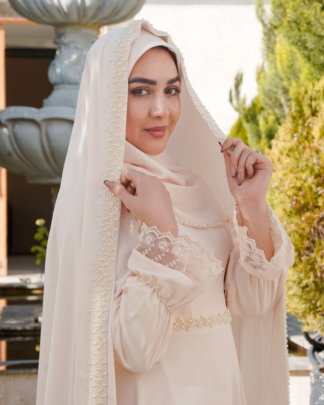 چادر و روسری عقد با جواهردوزی پرکار مدل روژان